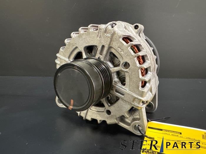 Dynamo d'un Mercedes A-Klasse, 3 mois de garantie, Utilisé, -, -