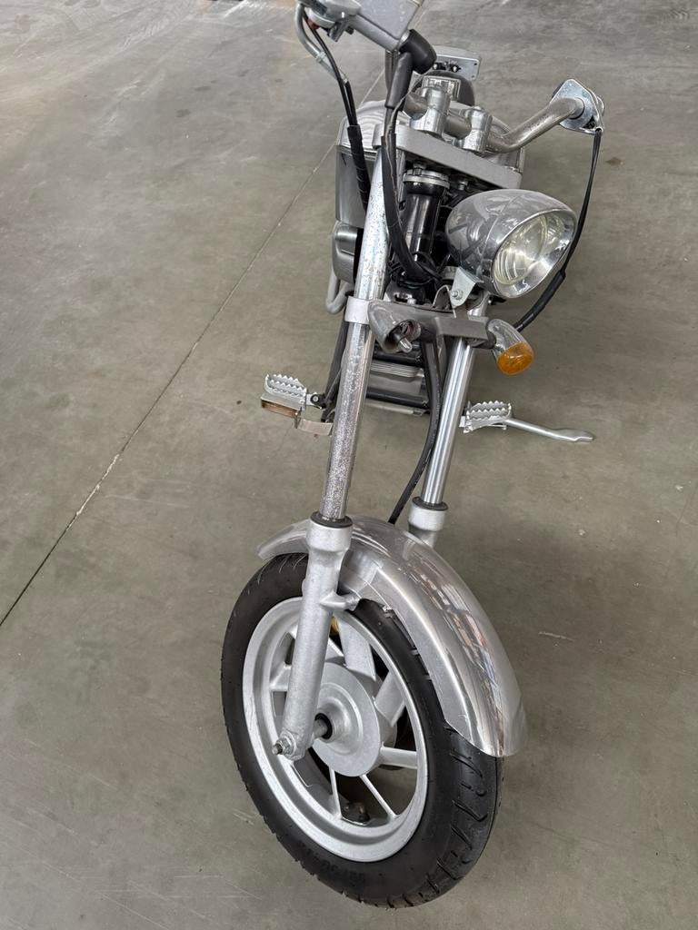 Mini bromfiets, Enlèvement