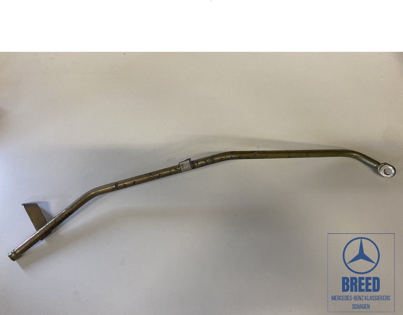 NOS olievulpijp voor Mercedes-Benz W115 240D 3.0 300D, Autos : Pièces & Accessoires, Neuf, -, -, Enlèvement ou Envoi