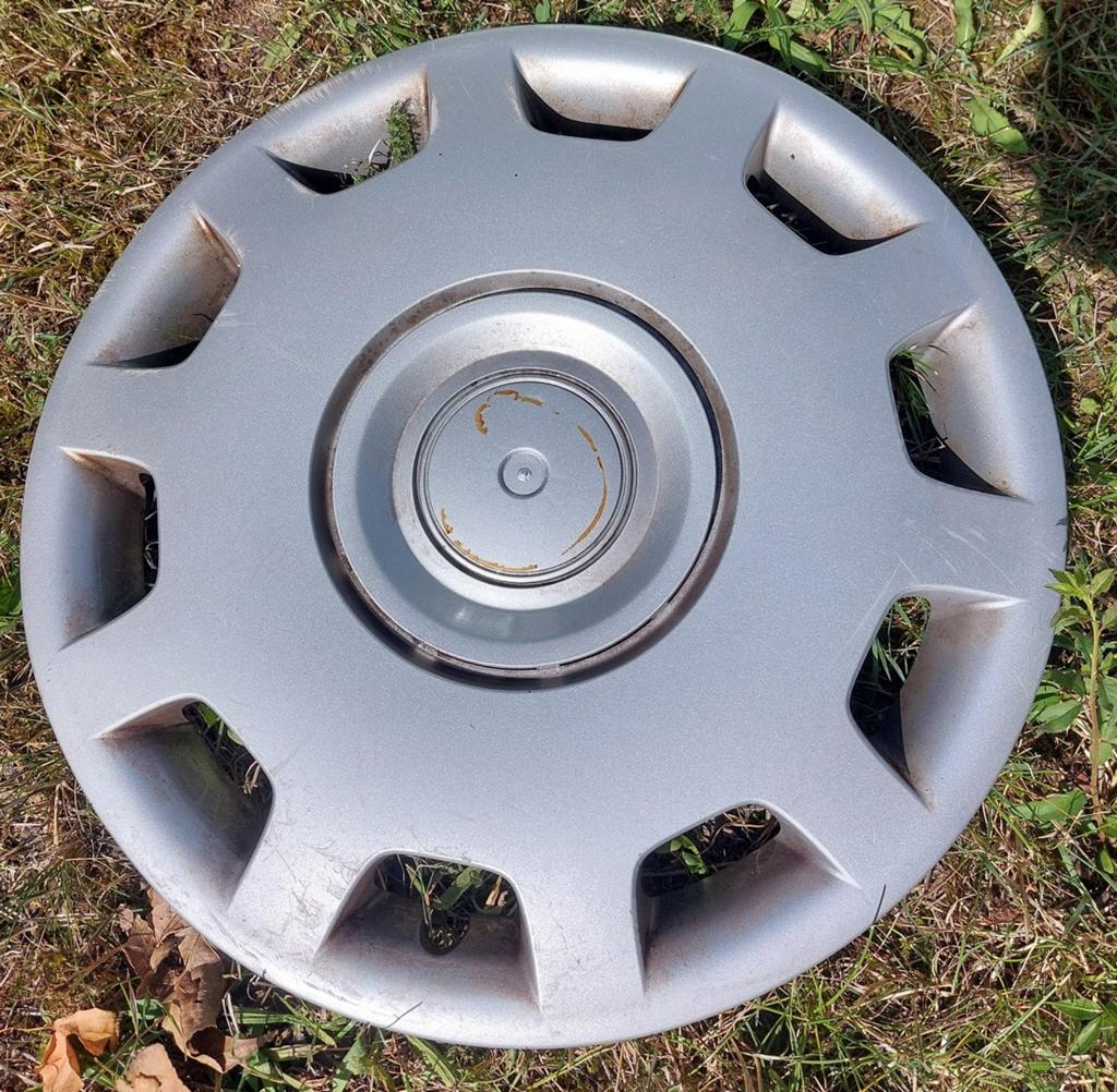 VW 15 inch wieldoppen 1999, 3B0 601 147D, Ophalen of Verzenden, Gebruikt