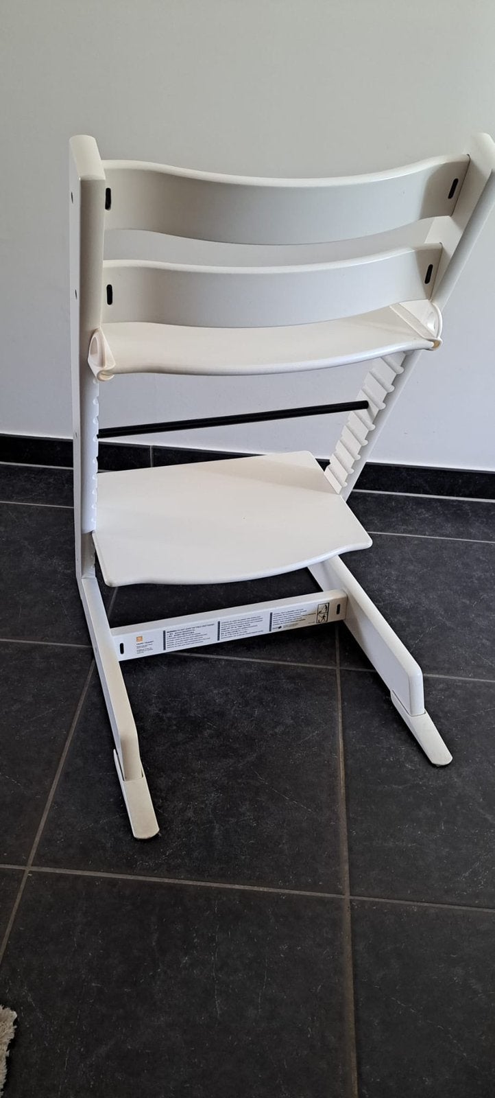 Nouveau Tripp Trapp Stokke blanc, Enfants & Bébés, Chaises pour enfants, Enlèvement, Comme neuf, Chaise évolutive, Réducteur de chaise