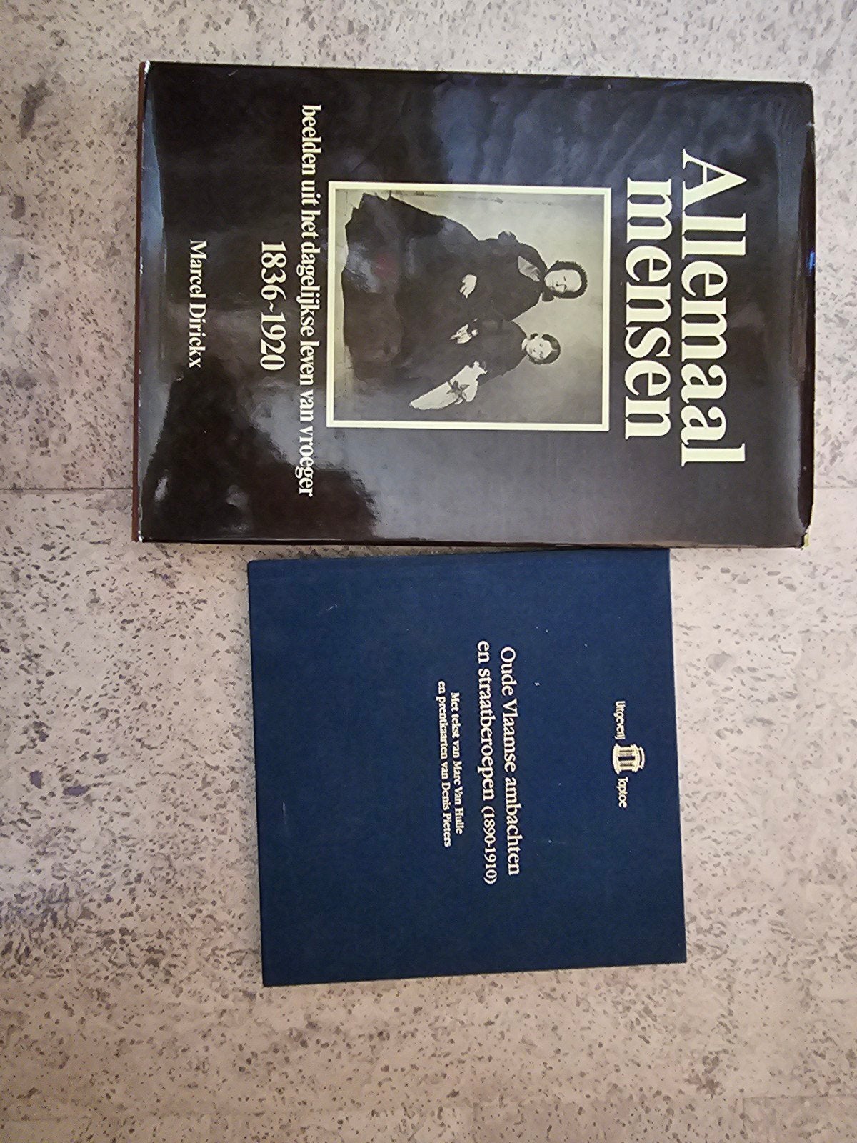 2 boeken over mensen en beroep, Boeken, Ophalen