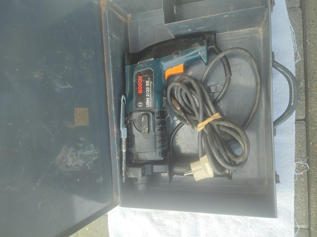 V 1 foreuse Bosch mandrin Sds avec 2 nouvelles mèches, Enlèvement