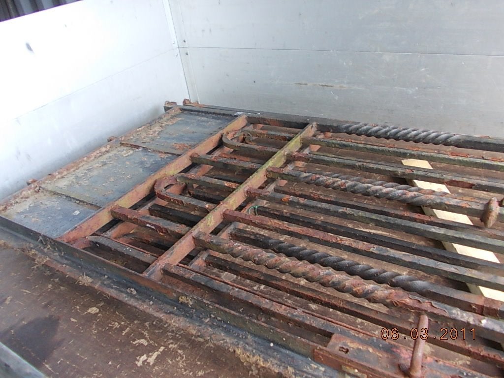 antieke smeedijzer poort, Ophalen