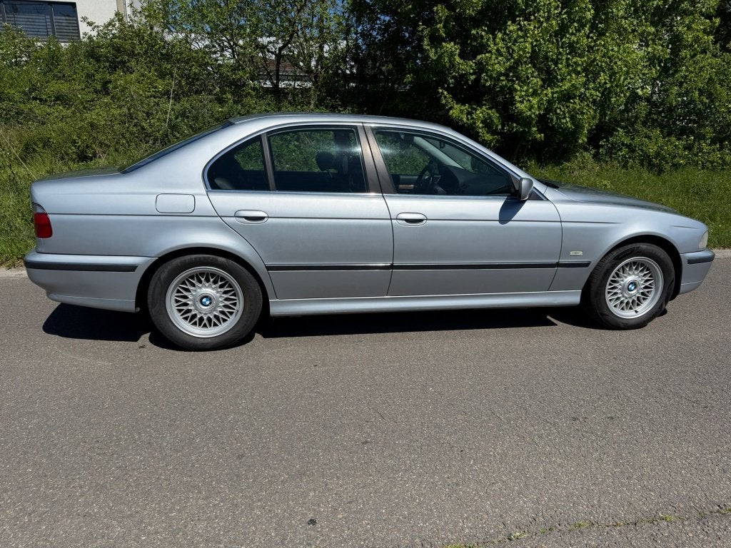 BMW 535i E39, oldtimer, foto 8