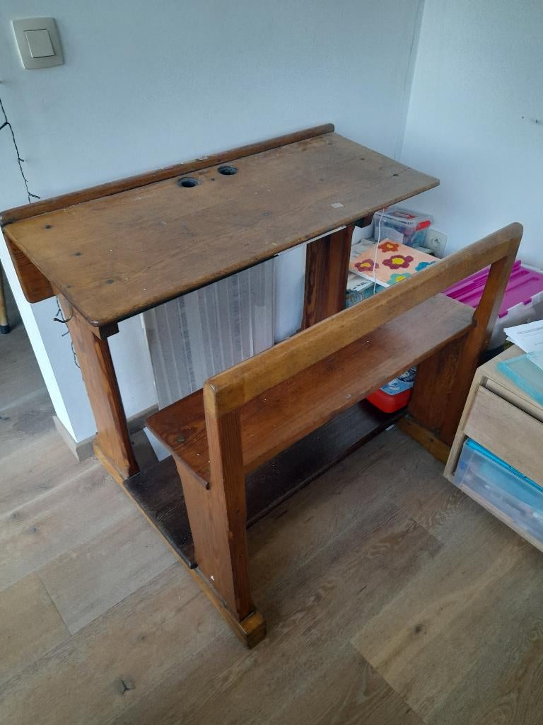 Pupitre en bois, Enlèvement, Utilisé, Table(s) et Chaise(s)