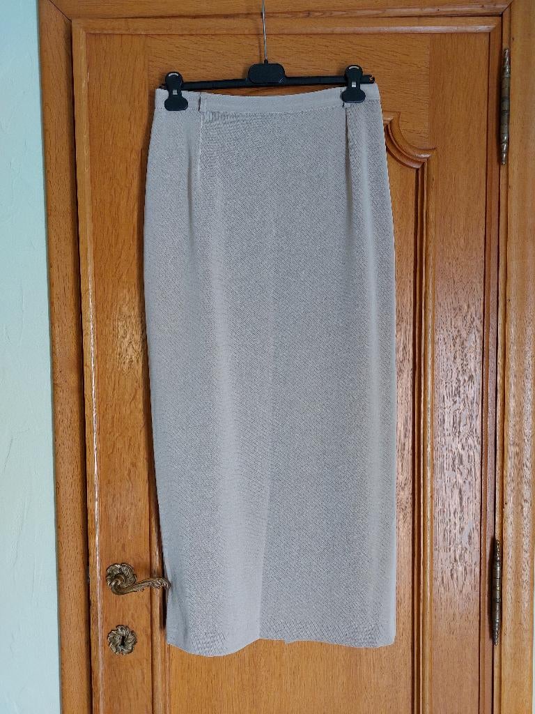 Jupe beige mi-longue doublée 'un jour ailleurs" taille 38, Beige, Un jour ailleurs, Zo goed als nieuw, Onder de knie