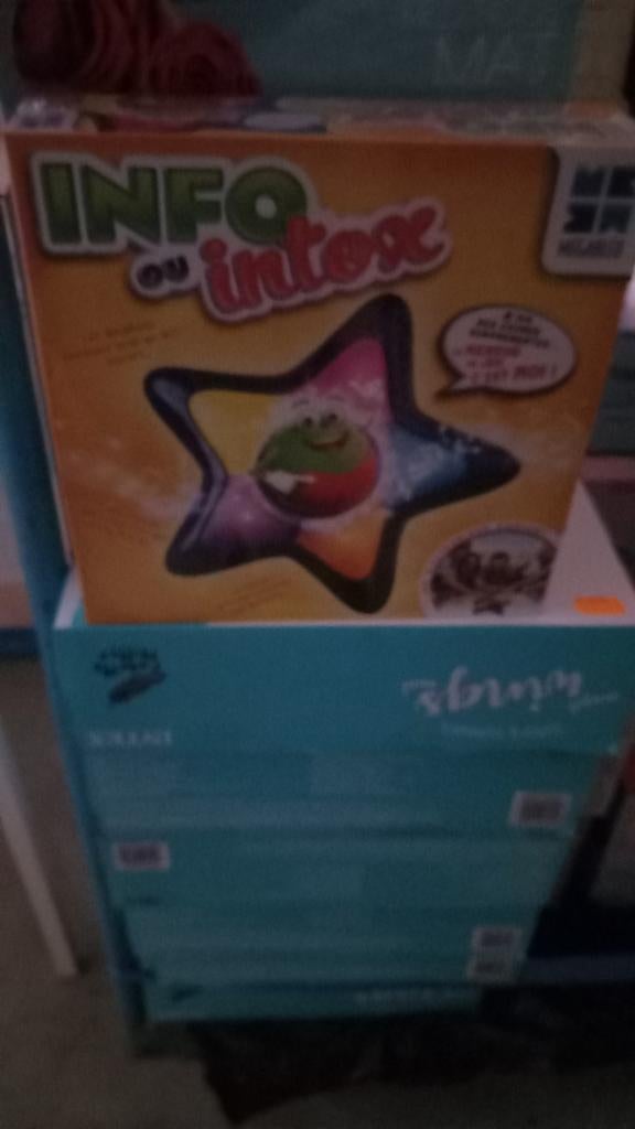 Lot info ou intex spel, Hobby en Vrije tijd, Ophalen, Megableu, Vijf spelers of meer, Nieuw