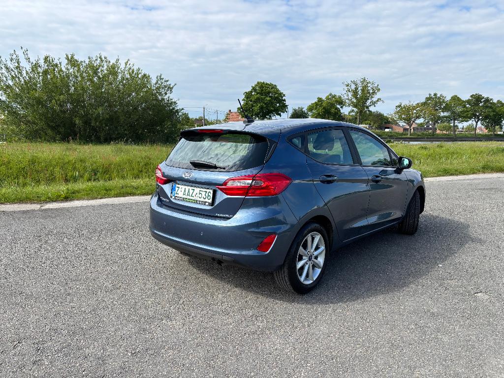 FORD FIESTA BENZINE 14000 KM  GPS   ALU VELGEN, Auto's, Stof, 4 cilinders, Blauw, Bedrijf