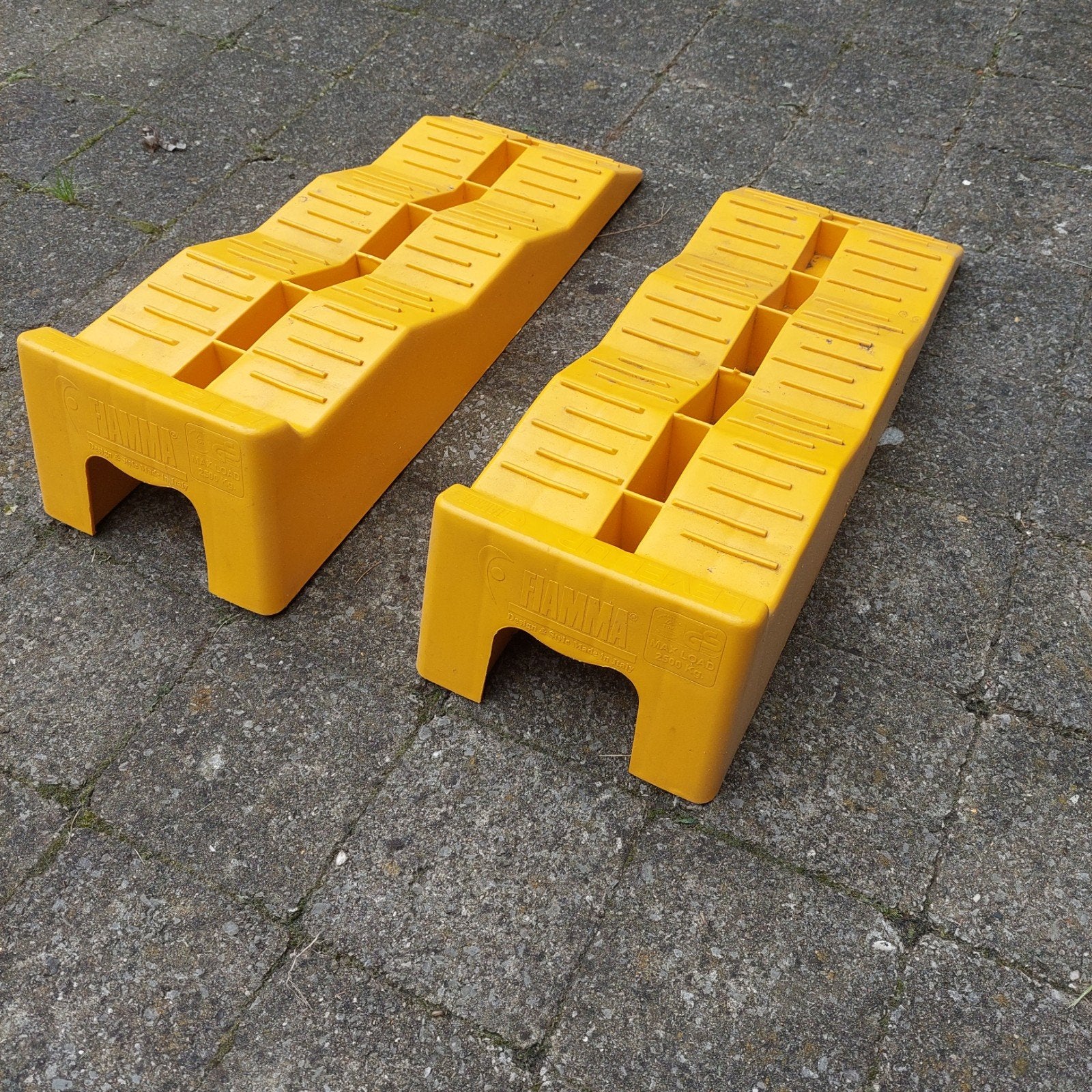 Oprij blokken Fiamma, als nieuw., Ophalen