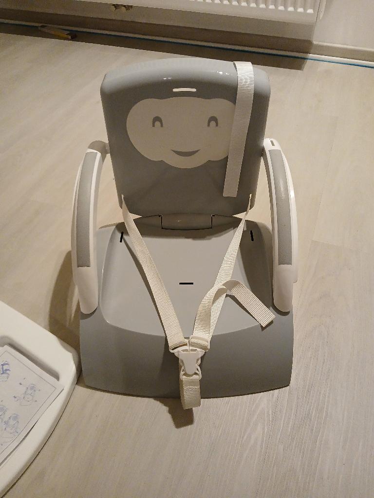 Stoelverhoger, Kinderen en Baby's, Kinderstoelen, Ophalen, Zo goed als nieuw, Inklapstoel, Gordel(s)
