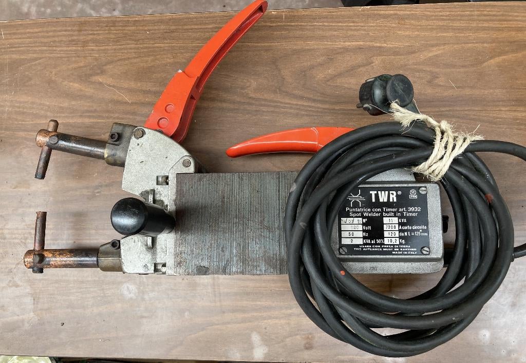TWR puntlasapparaat 230V–spot welder–professioneel–met timer, Enlèvement, Utilisé