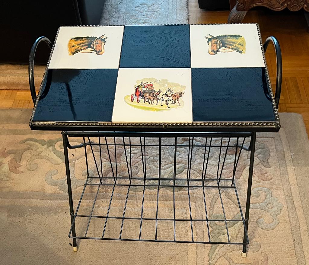 Table porte journaux VINTAGE MOTIFS CHEVAUX, Enlèvement, Comme neuf