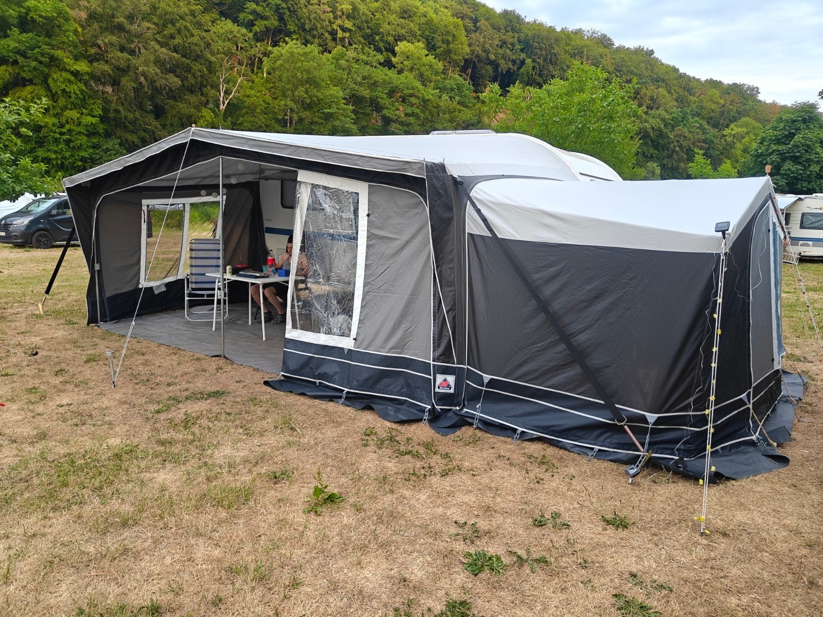 dorema smaragd 270 met uitbouw compartiment en slaaptent voo, Enlèvement, Comme neuf