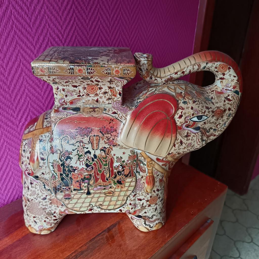 Vintage keramische aziatische decoratieve olifant, Ophalen
