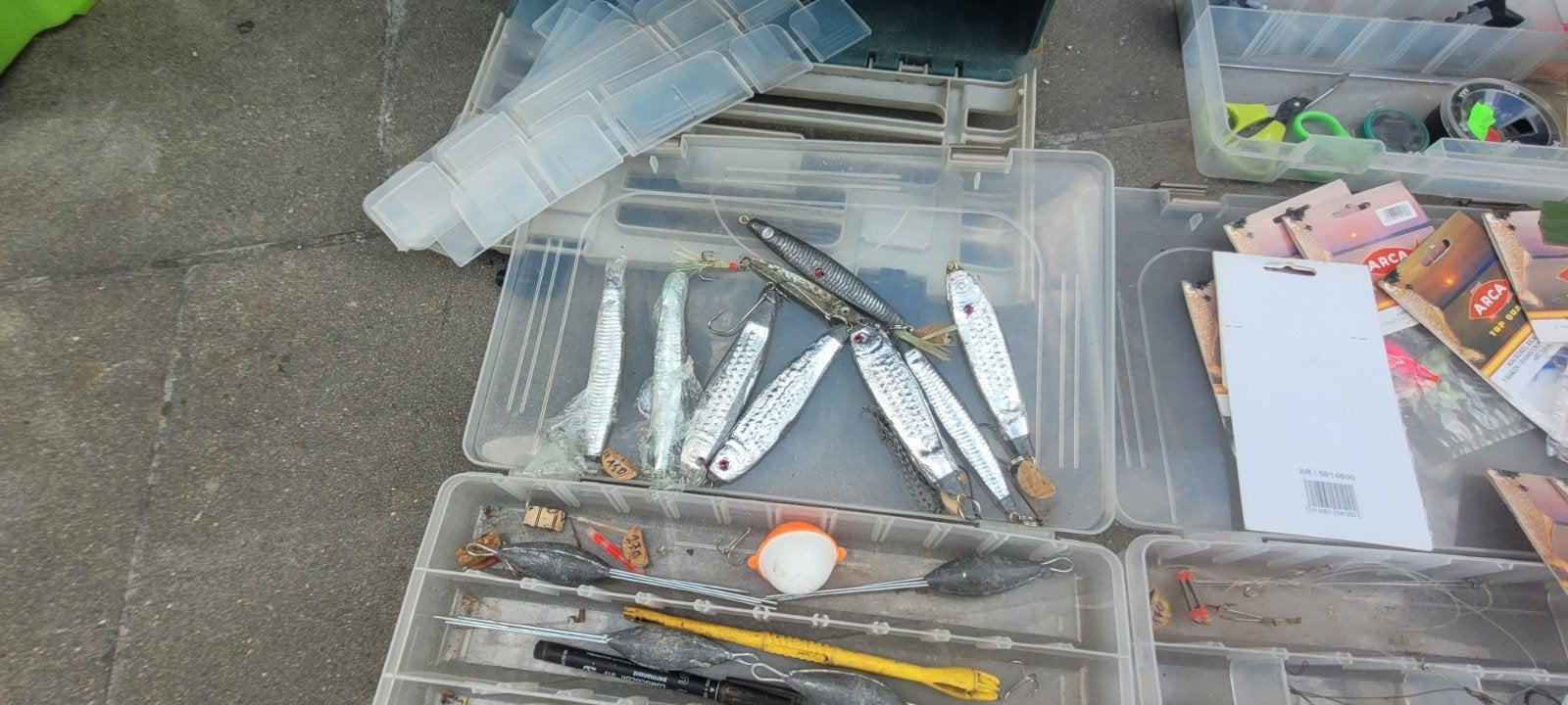boite de peche en mer complete, Enlèvement ou Envoi, Comme neuf, Ensemble complet