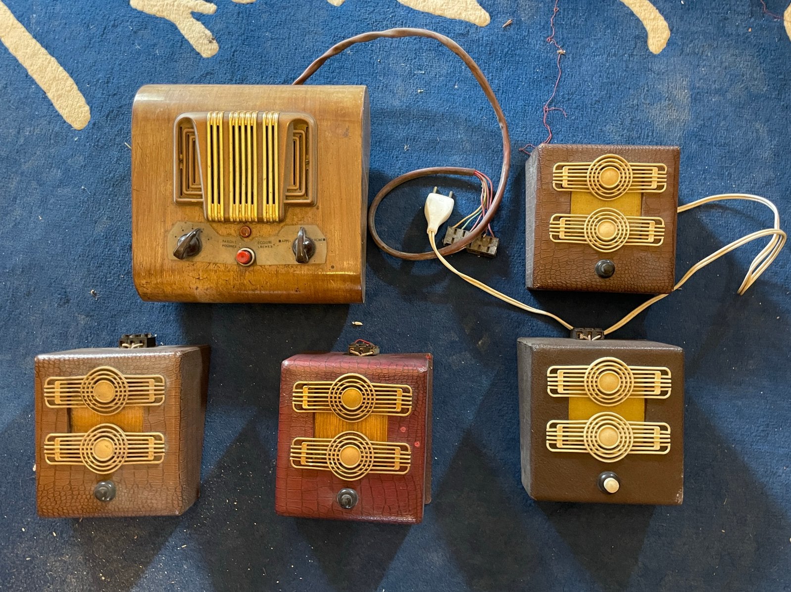Vintage oude intercom met 4 correspondenten. Diafoon., Antiek en Kunst, Ophalen