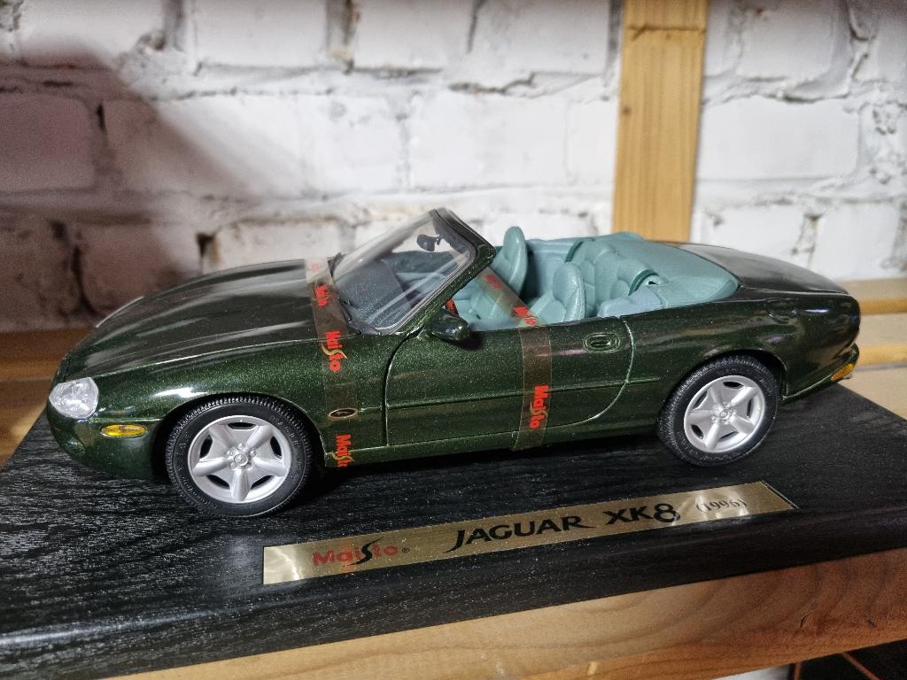 Modelauto Jaguar XK8, Ophalen, Zo goed als nieuw, Auto, Maisto