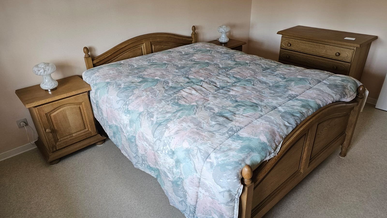 chambre a coucher complète en chêne massif artisanal, Enlèvement