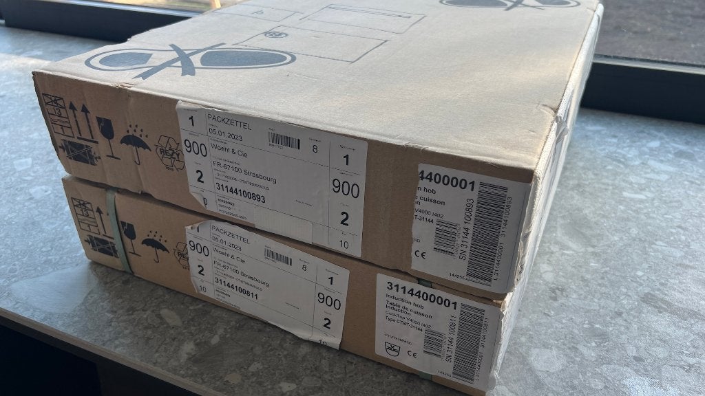 Nieuw in doos: twee V-ZUG Inductie kookplaten V4000/402, Elektronische apparatuur, Ophalen, Nieuw, 4 kookzones, Inbouw