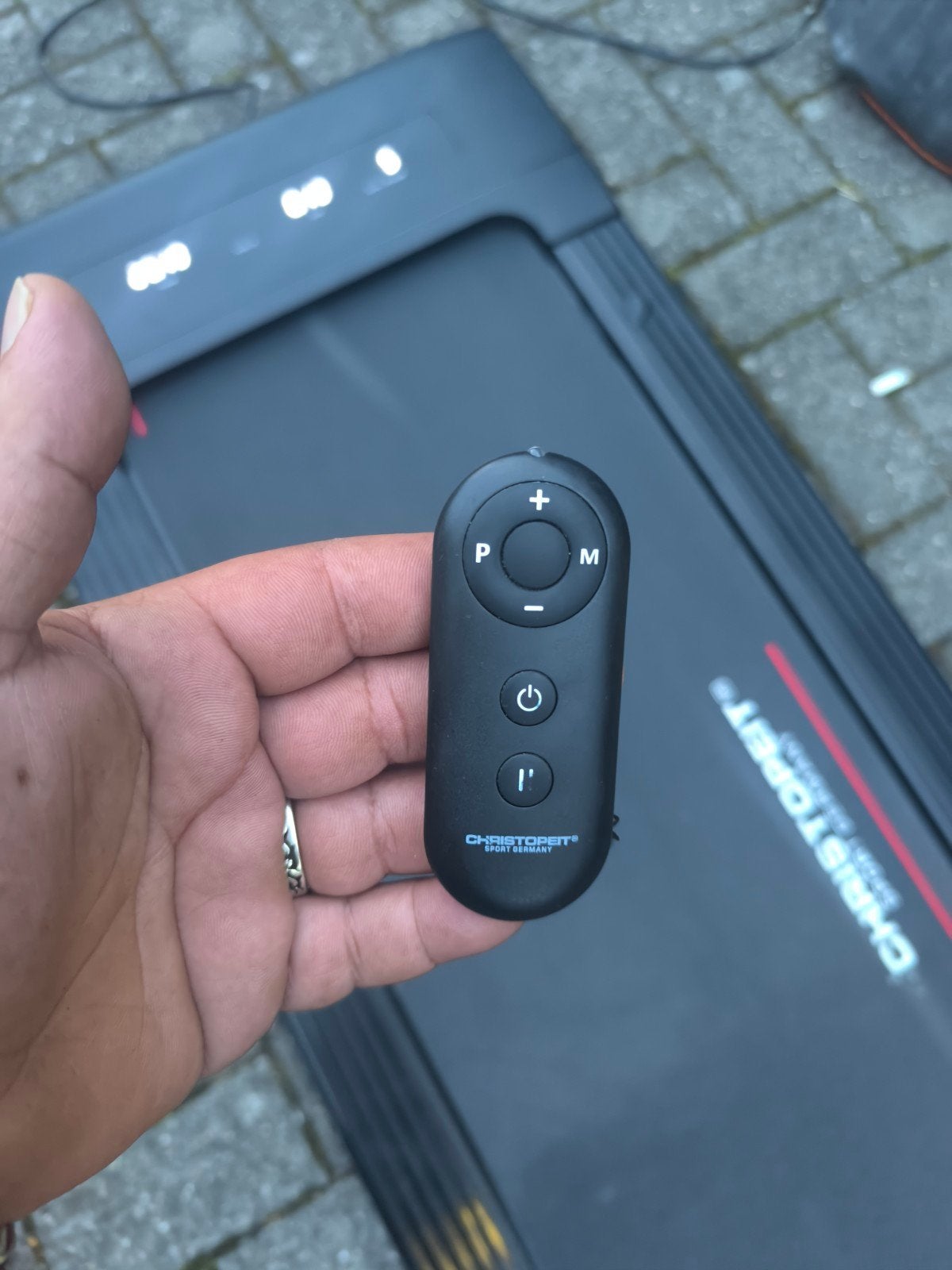 De loopband haalt een snelheid van 6 kilometer per uur, je k, Auto diversen, Dashcams, Ophalen