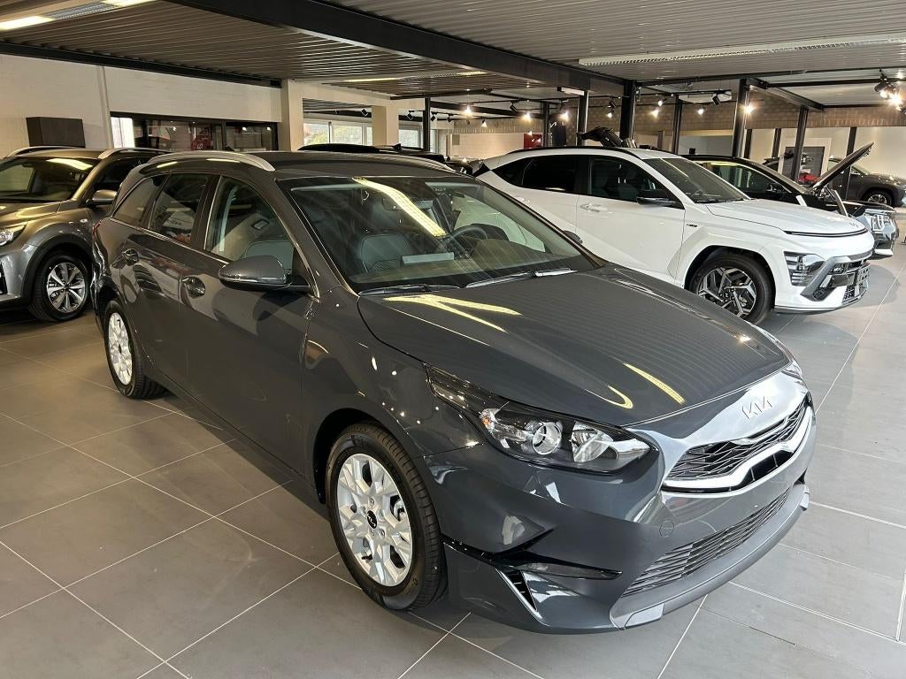 Kia CEED SW, Stof, Bedrijf, 5 deurs, 3 cilinders