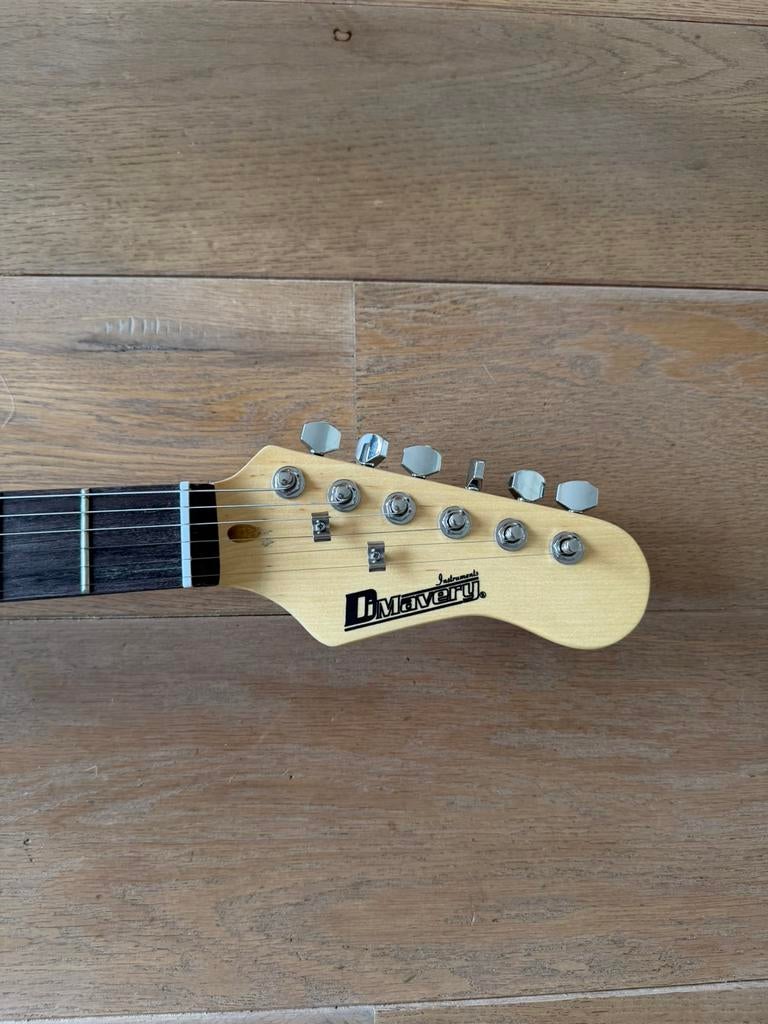 Akoestische gitaar en elektrische gitaar ook apart te koop, Muziek en Instrumenten, Ophalen, Zo goed als nieuw, Met versterker
