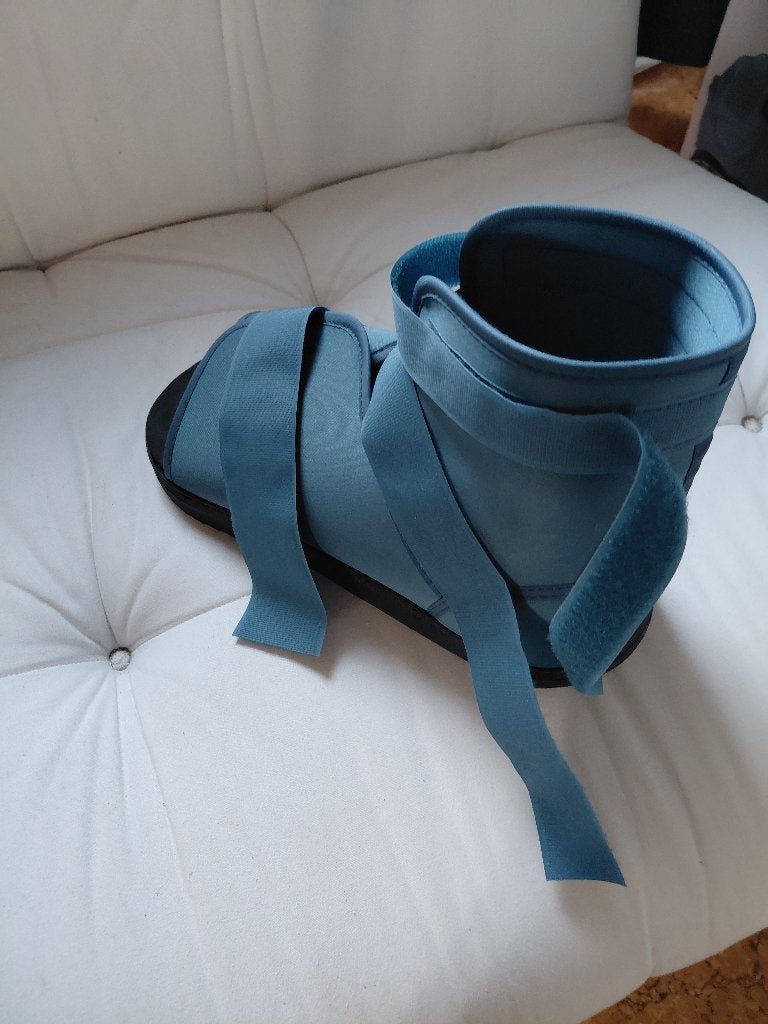 Chaussure en gypse pour pied gauche, Divers, Enlèvement, Neuf