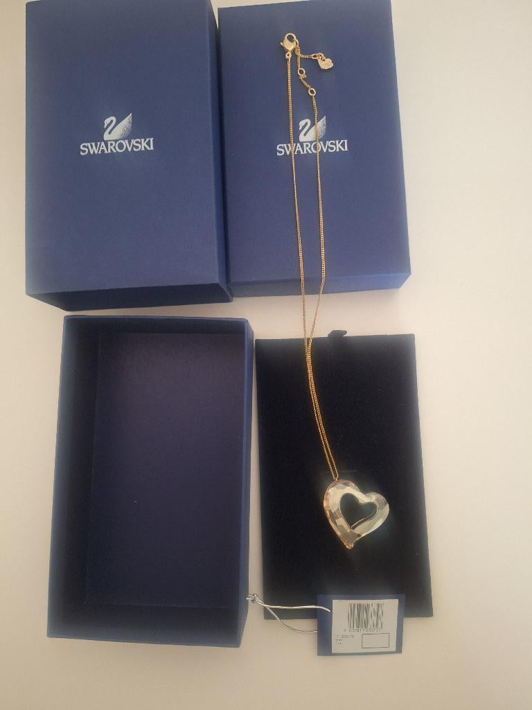 Swarovski hartjes ketting, Beige, Nieuw, Steen of Mineraal, Ophalen