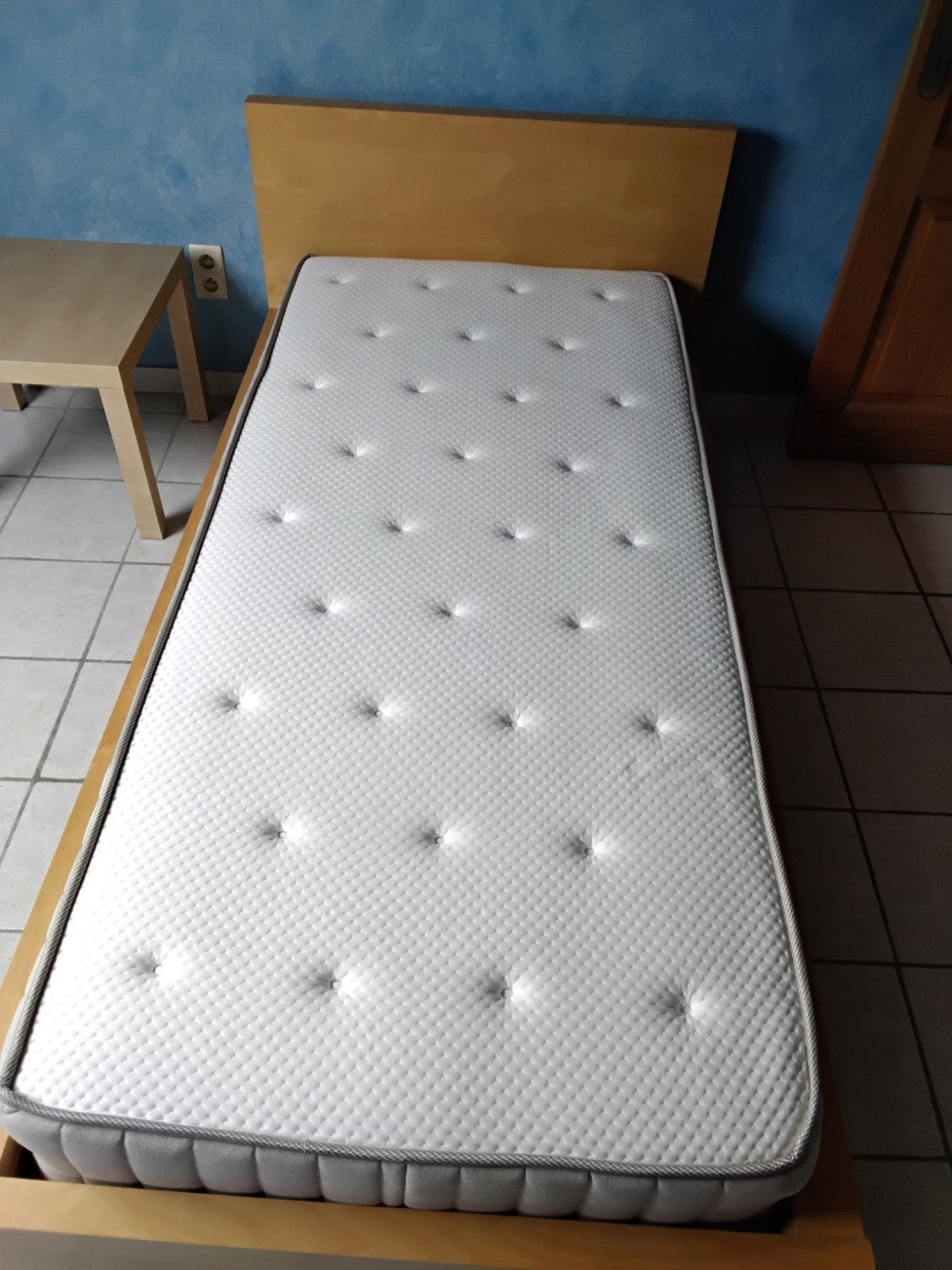 1 persoonsbed, Huis en Inrichting, Slaapkamer | Bedden, Ophalen