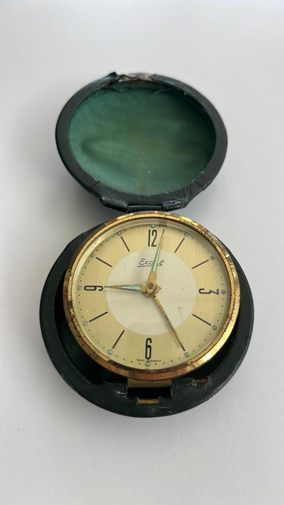 Horloge vintage reiswekker exact, Ophalen
