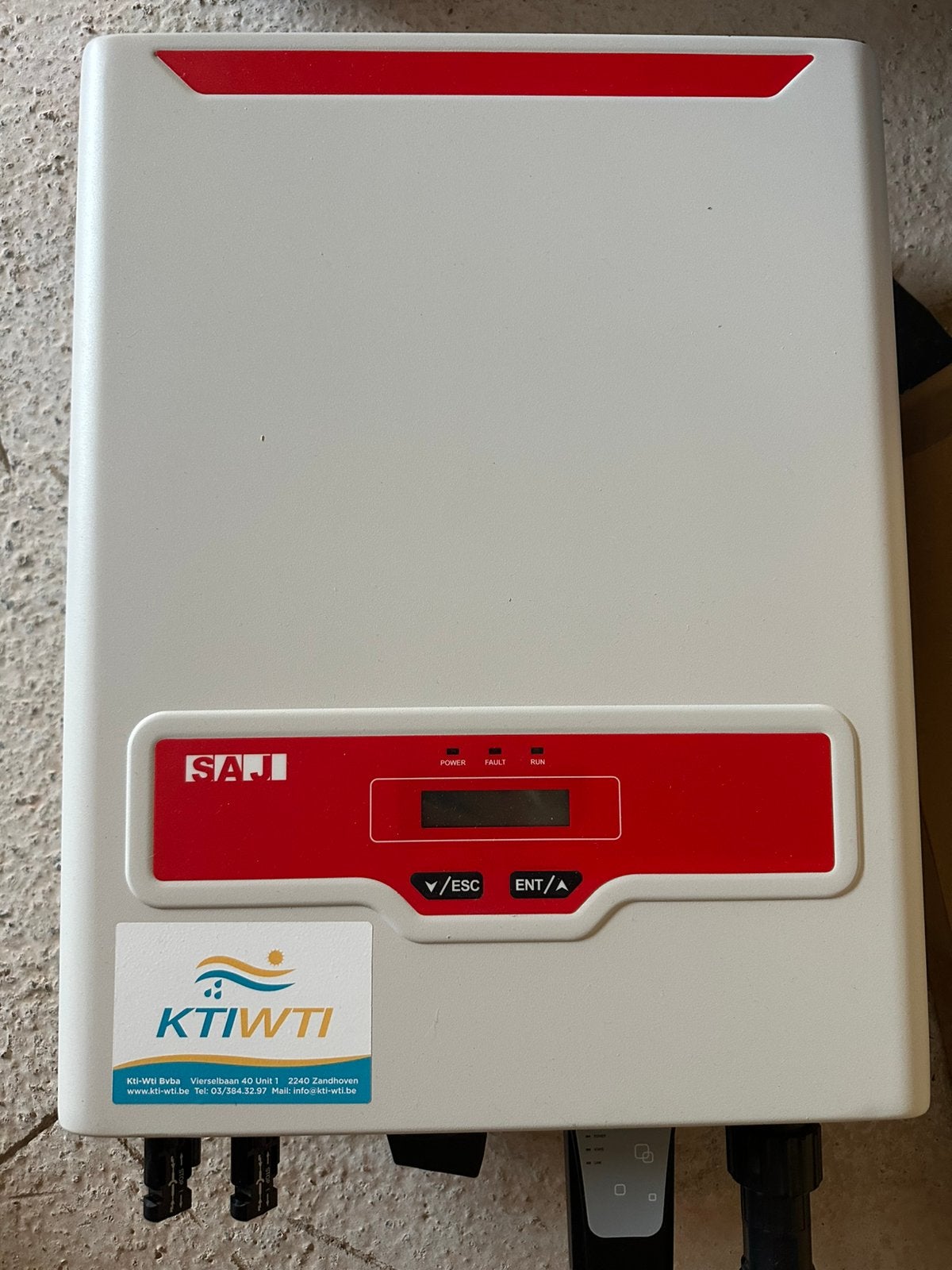 SAJ Sununo Plus 3K-M 3000W omvormer incl. WiFi–100% werkend, Ophalen, Zo goed als nieuw