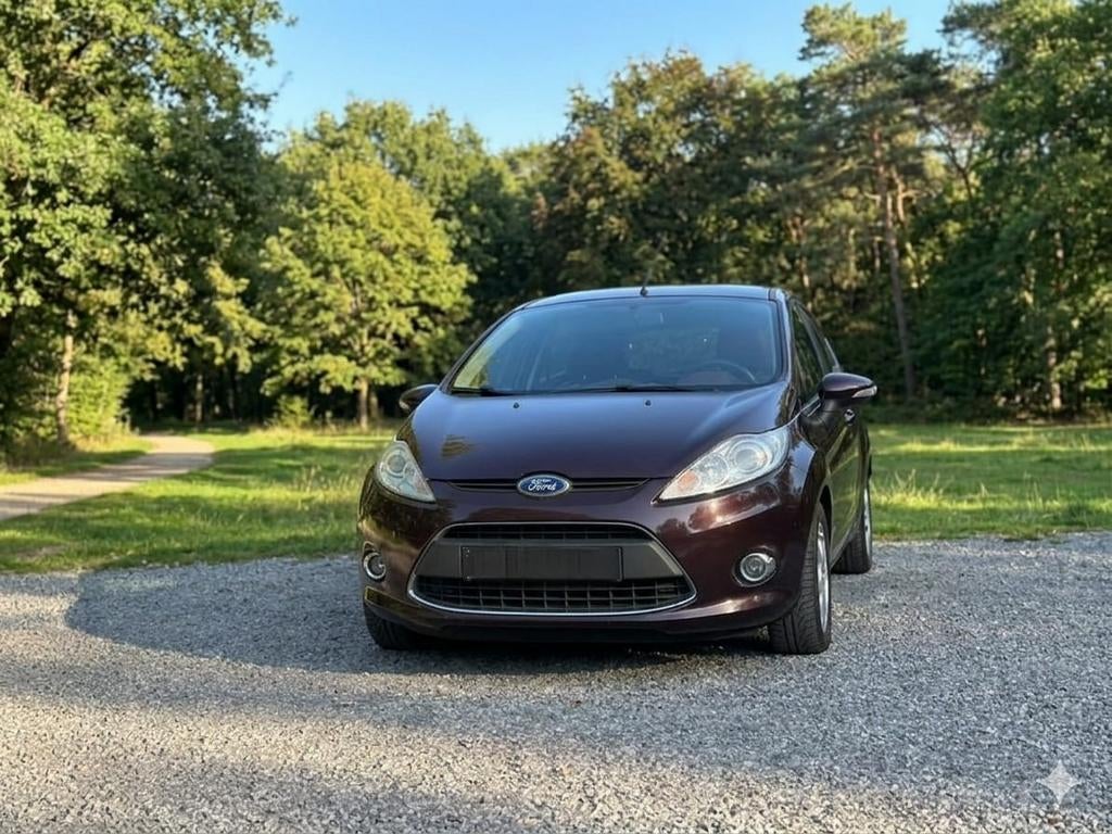 La Ford Fiesta est prête à être approuvée ! Diesel euro5 ent, Autos, Euro 5, Achat, Boîte manuelle, Noir