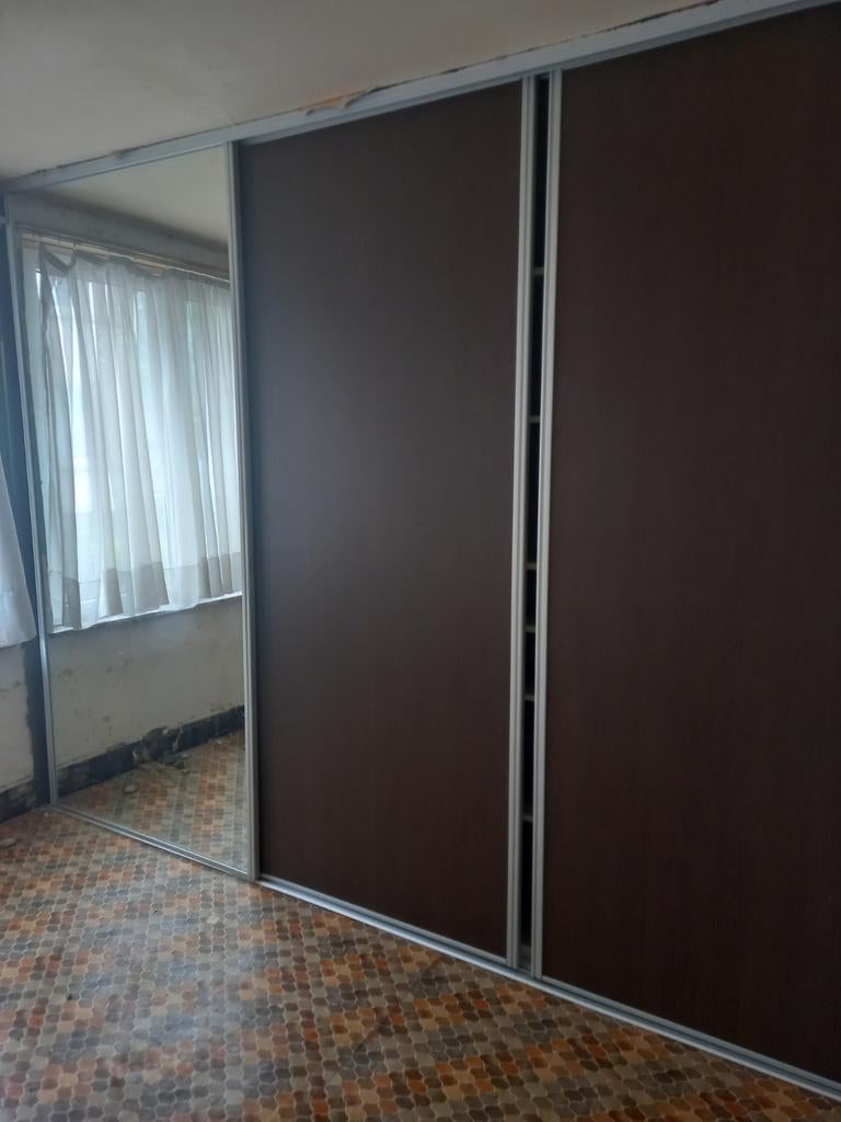 grote kledingkast in 3 elementen (3m40 breed bij 245 cm hoog, Ophalen