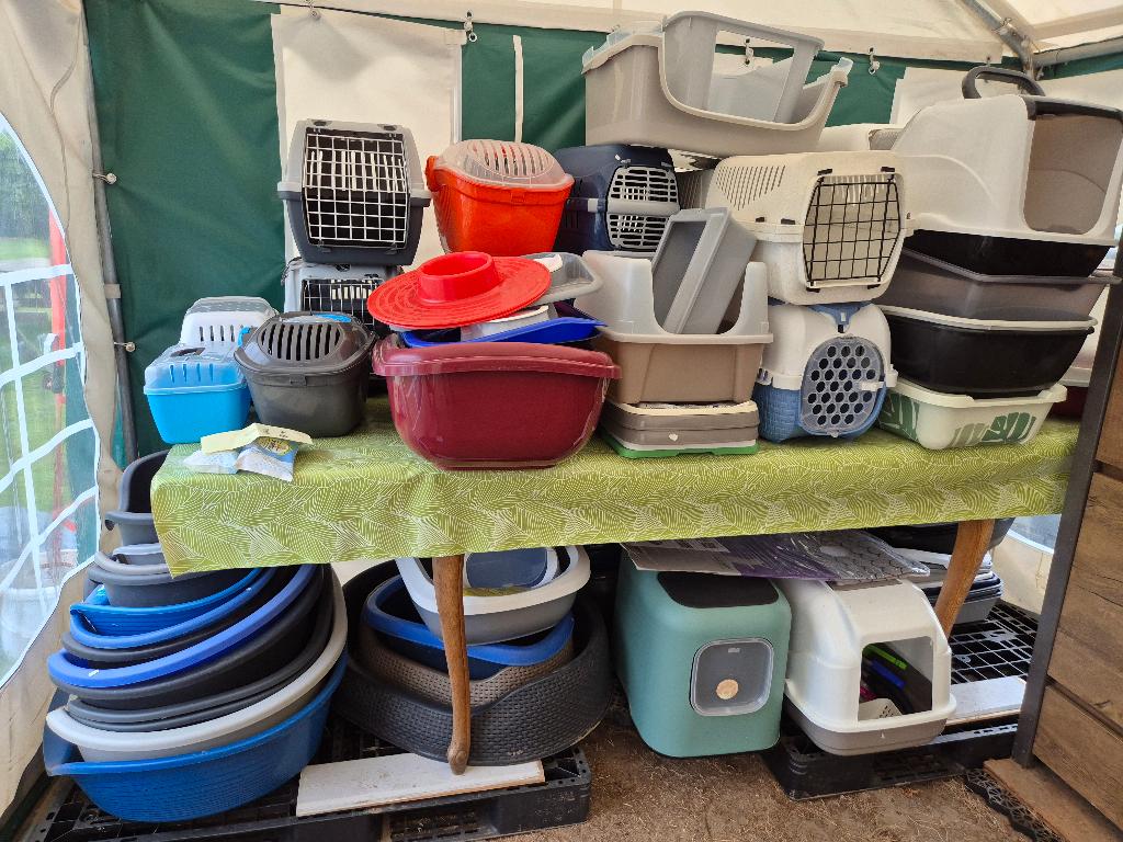 Kattenbakken en kattenmanden, Dieren en Toebehoren, Kattenbakken, Ophalen of Verzenden, Zo goed als nieuw