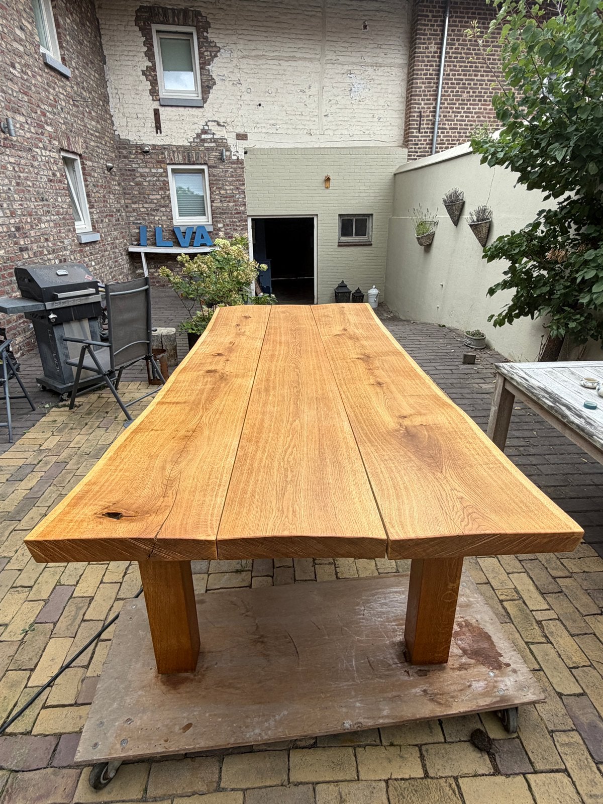 Table en chêne massif à la main par un fabricant de meubles, Jardin & Terrasse, Enlèvement, Comme neuf, Bois