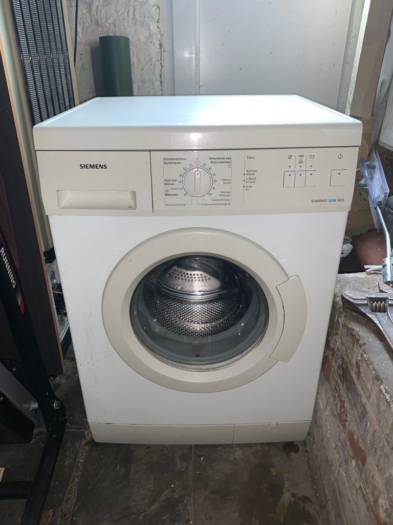 Machine à laver SIEMENS classe A, 1200 à 1600 tours, 85 à 90 cm, Chargeur frontal, Enlèvement