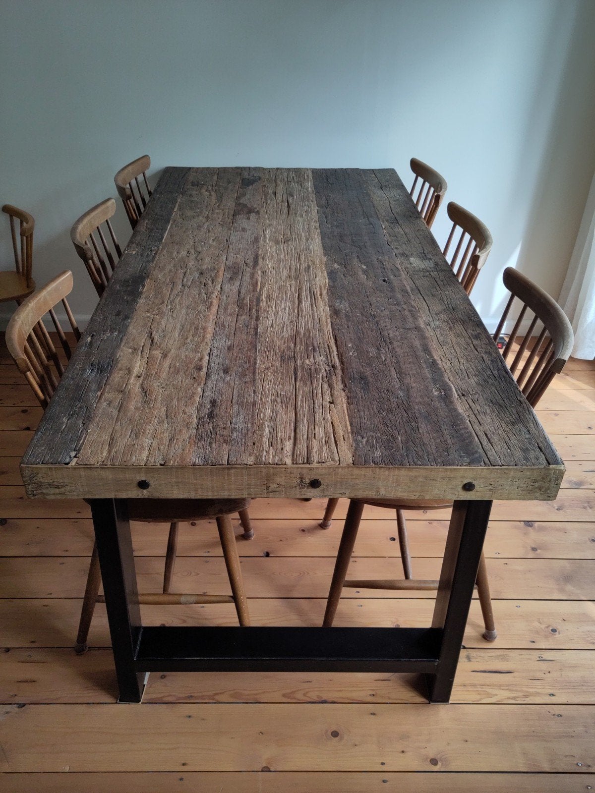 Ruwe houten tafel met ijzeren onderstel (2m x 0,95m), Ophalen, Gebruikt, 200 cm of meer, 50 tot 100 cm
