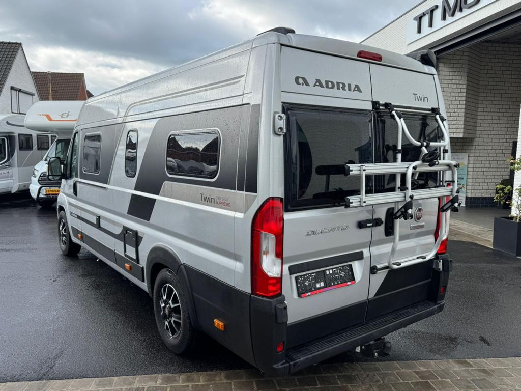 Fiat Ducato Adria Twin Supreme 640 SGX, Fiat, Boîte manuelle, Douche, Diesel