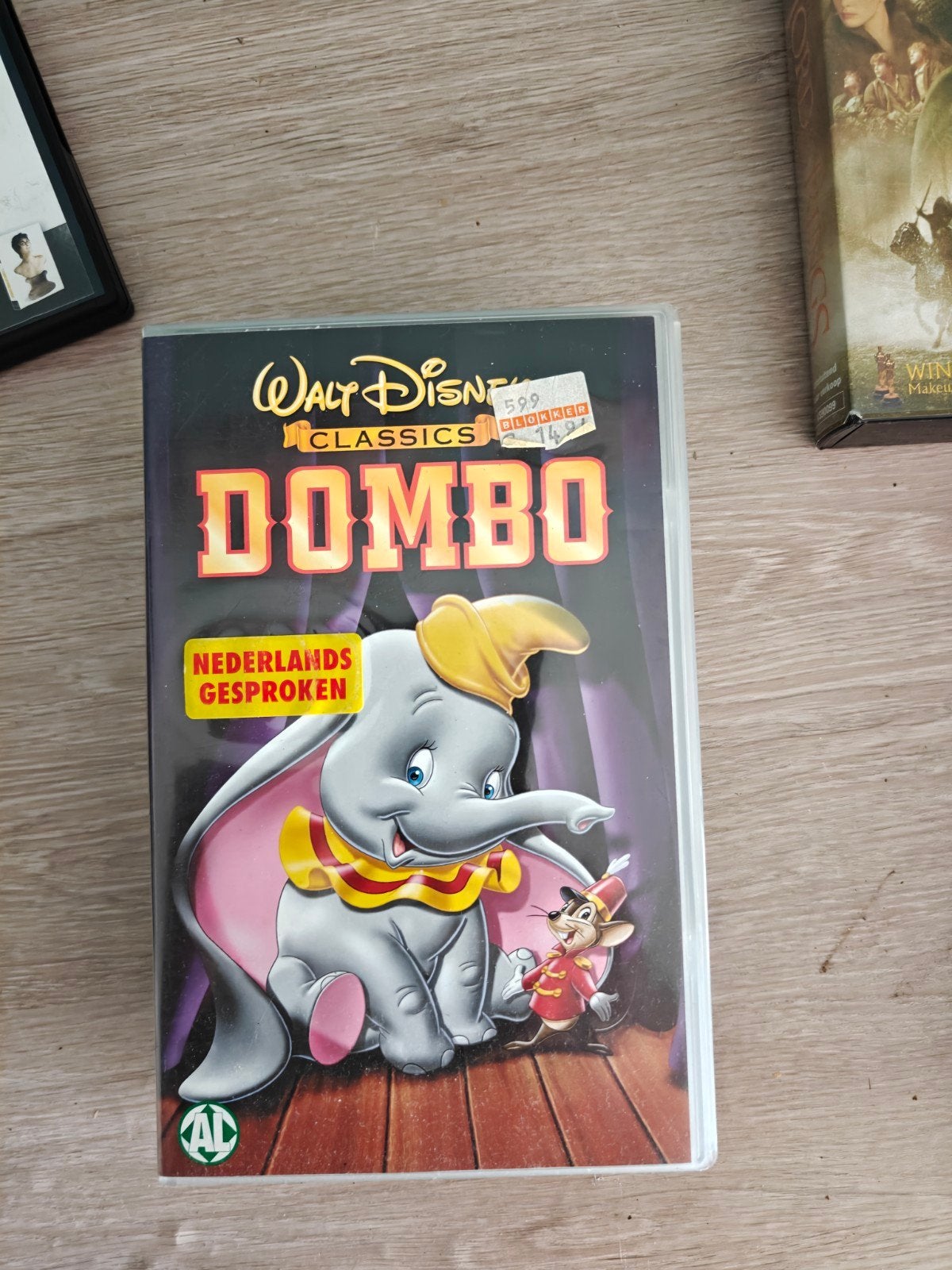 Dombo, Ophalen, Nederlands