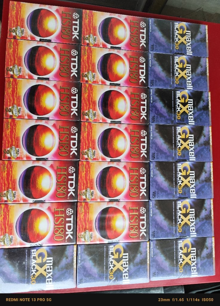 CASSETTE VIDEO VHS VIERGE TDK HS 180 NEUF, Enlèvement ou Envoi, Neuf, dans son emballage, VHS