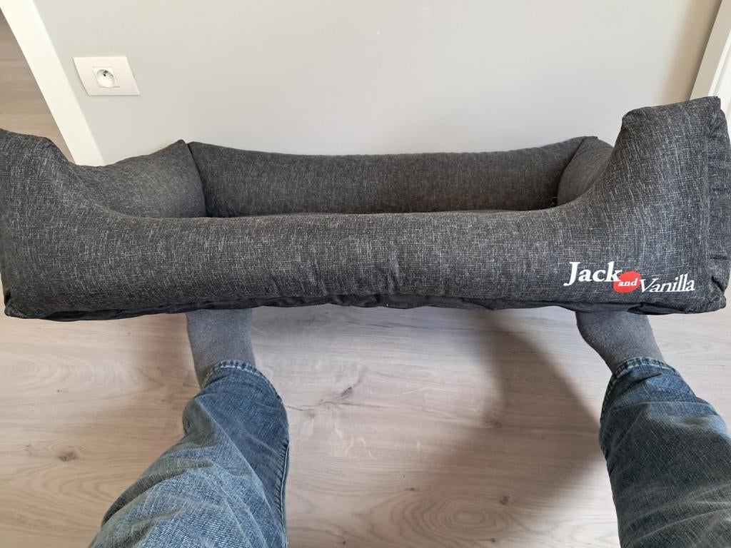 Ergonomische hondesofa jack and vanilla nieuw( large), Dieren en Toebehoren, Ophalen