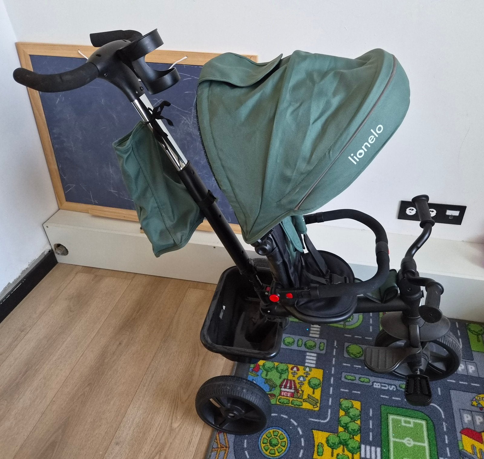 Lionelo 3-in-1 Driewieler / Meegroei Driewieler met Duwstang, Ophalen, Zo goed als nieuw, Overige merken, Zonnekap