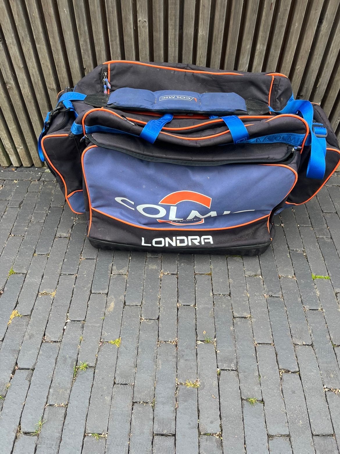Colmic Londra opbergtas, Ophalen, Gebruikt