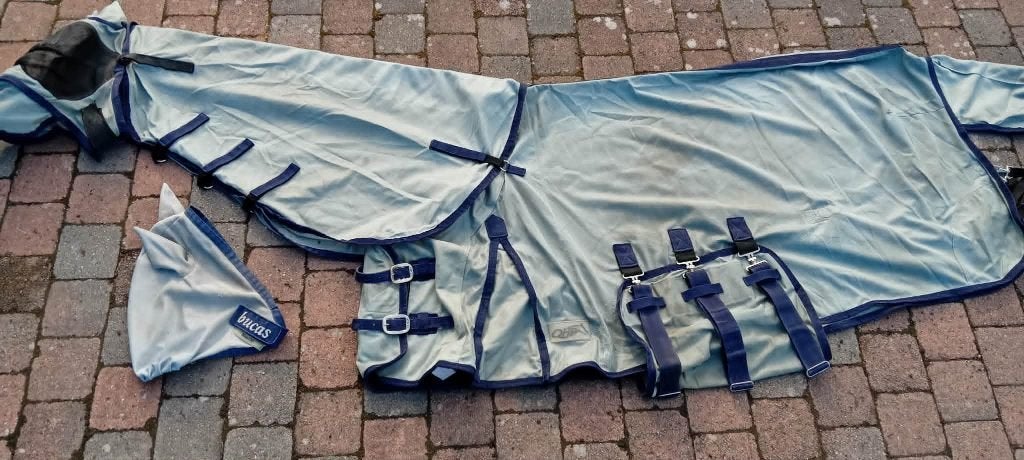 QHP vliegendeken 185/135 met afneembare hals+2 vliegenmutsen, Dieren en Toebehoren, Ophalen, Gebruikt, Vliegendeken, Afneembare hals