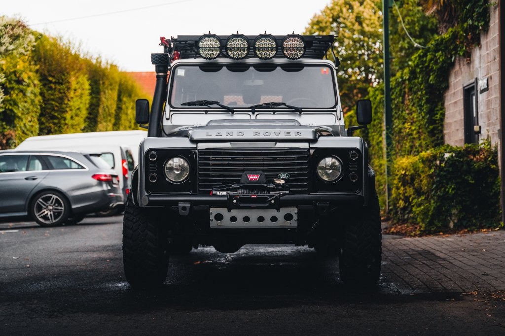 Land Rover Defender 110/ CREW CAB /HORS TVA, Autos, Argent ou Gris, Achat, Entreprise, Éclairage LED