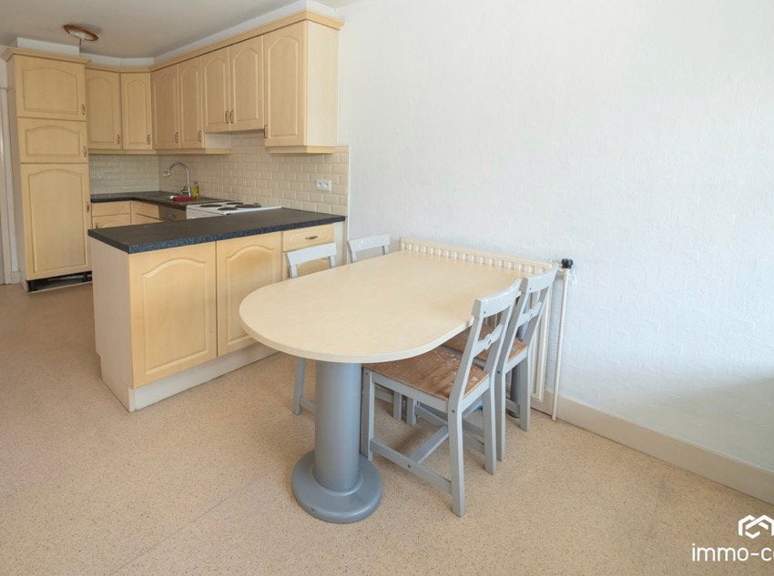 Gratis tafel + 4 stoelen, Enlèvement, Utilisé