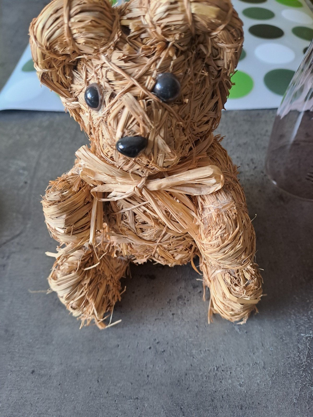 petit ours en paille, Enlèvement