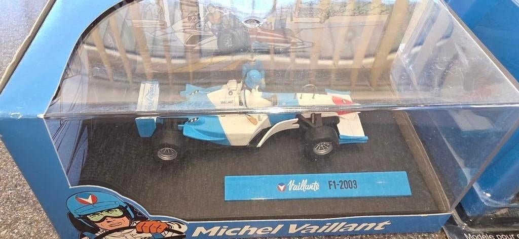 Vaillante F1-2003 en le mans '61, Hobby en Vrije tijd, Ophalen of Verzenden