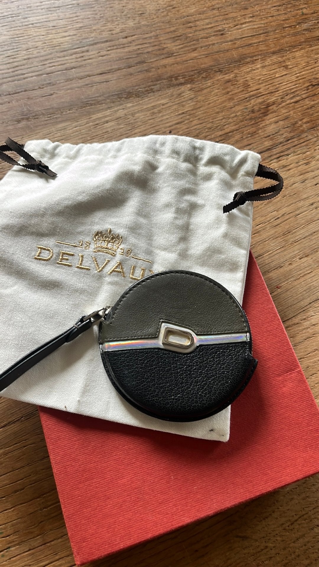 Très beau portefeuille presque neuf de la marque Delvaux, Envoi, Comme neuf